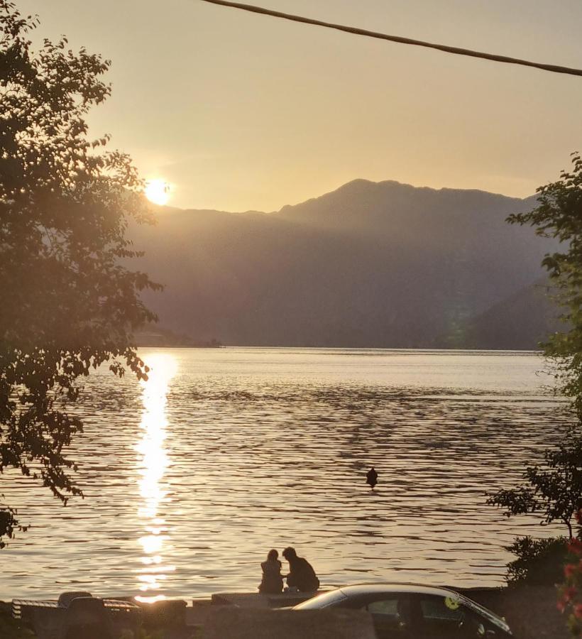 Lovely Apartment Jovan 3,With A View Of The Bay And Free Wi-Fi Kotor Exteriör bild
